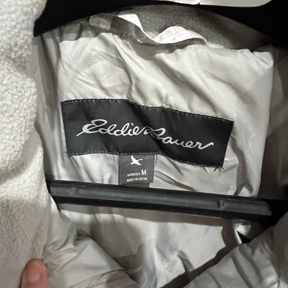 Ladies Eddie Bauer jacket! Very warm! Gray and white stripe! - Picture 5 of 5